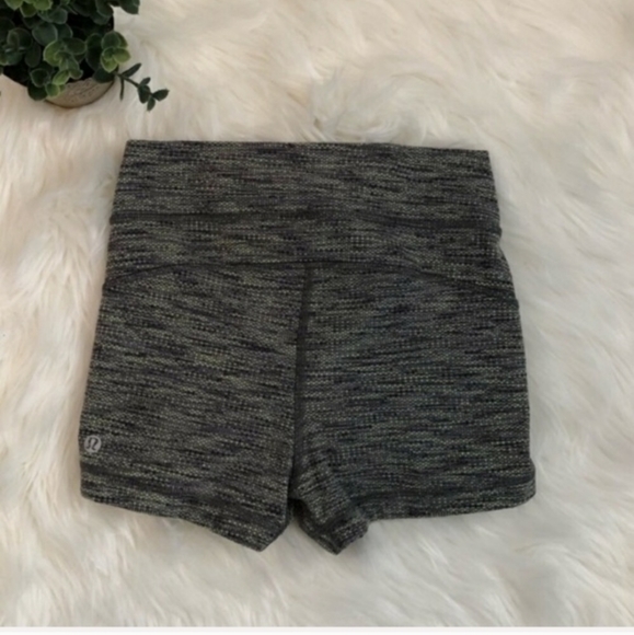 Lululemon Liberty Shorts Diamond Jacquard - Picture 4 of 4